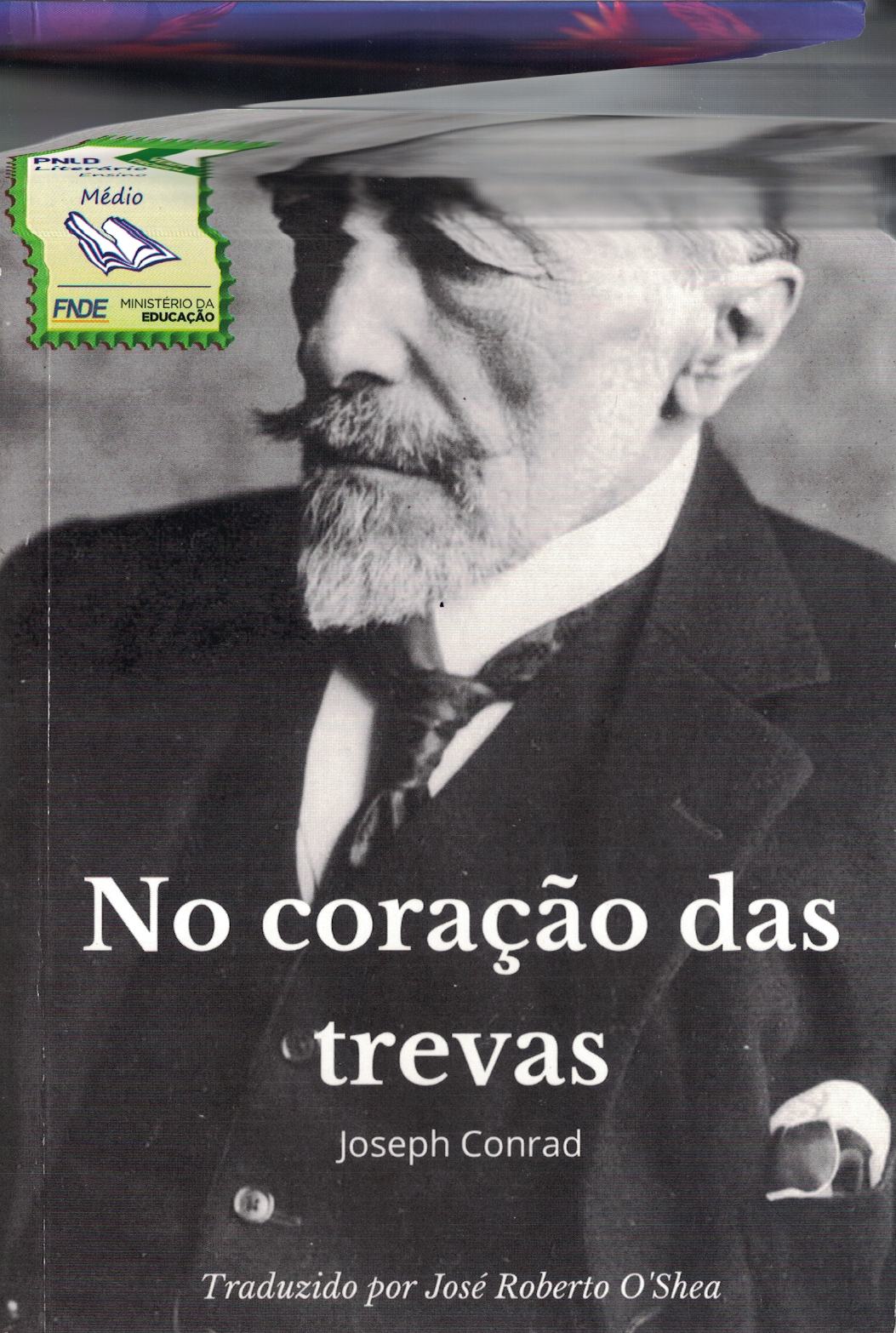 Capa de No coração das trevas