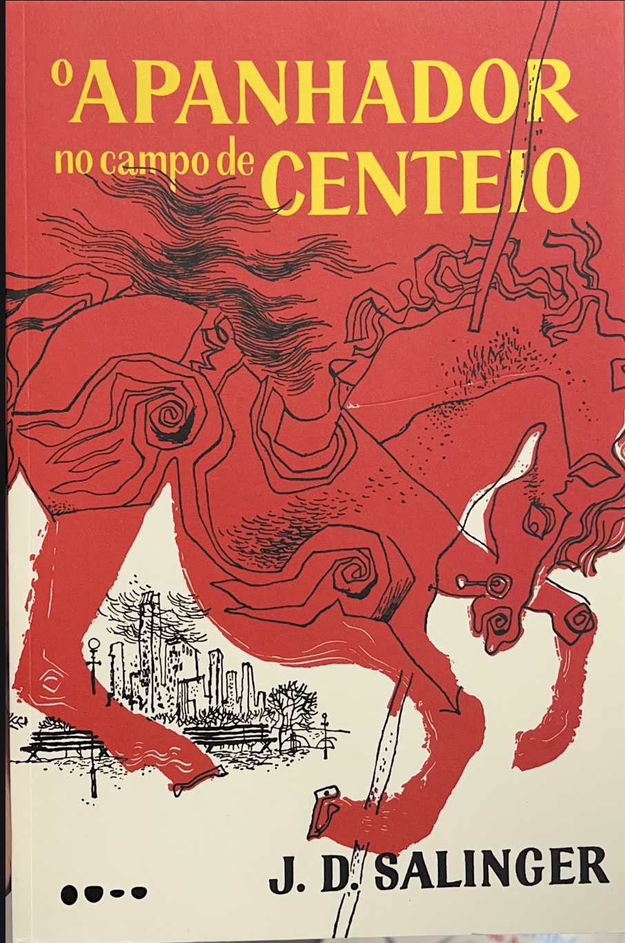 Capa de O apanhador no campo de centreiro