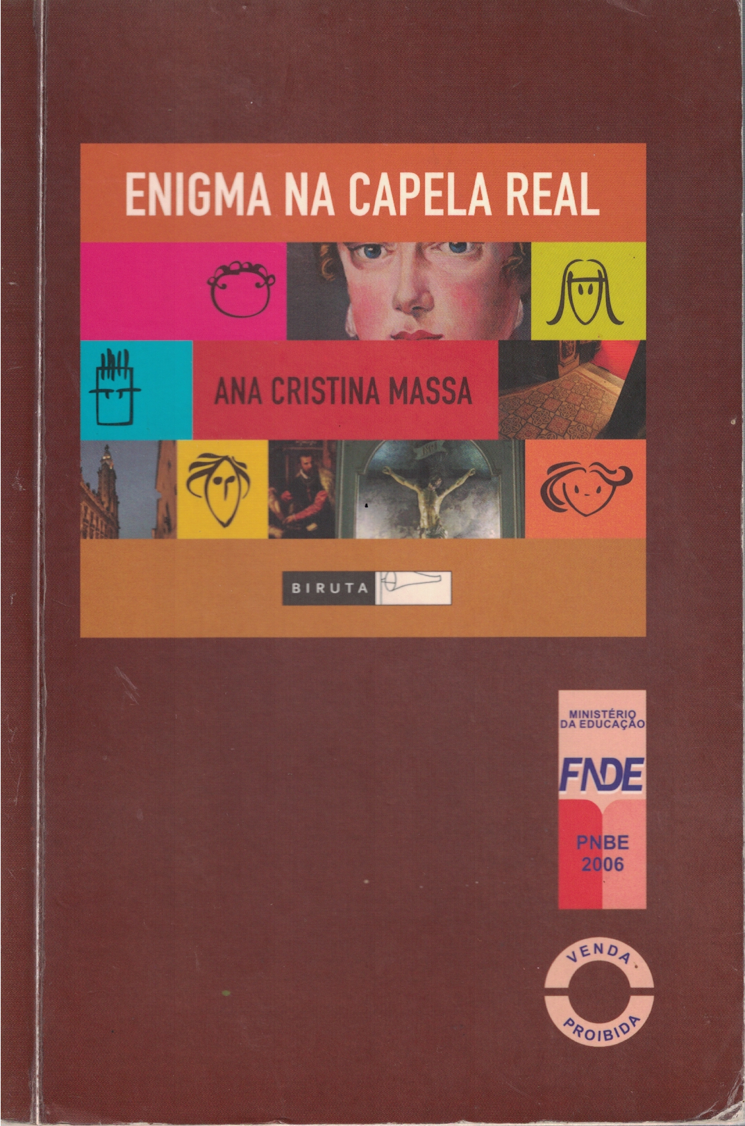 Capa de Enigma na capela real