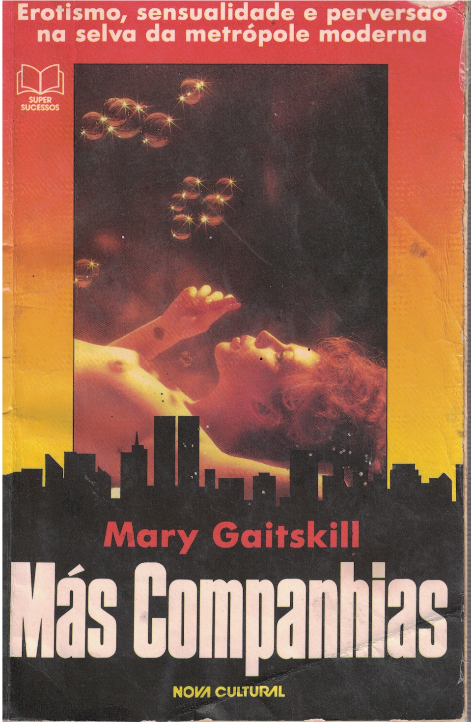 Capa de Más companhias